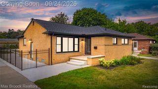 24201 Oneida Street, Oak Park, MI 48237