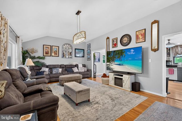 1026 BOSLEY, Cockeysville, MD 21030