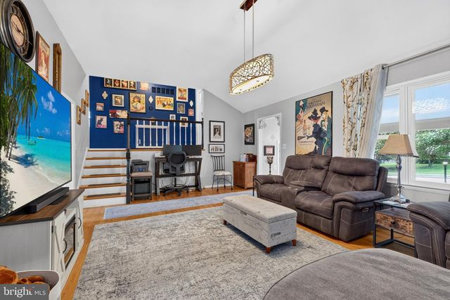 1026 BOSLEY, Cockeysville, MD 21030