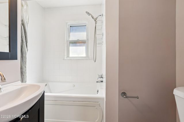 33 Willow Street, Port Monmouth, NJ 07758