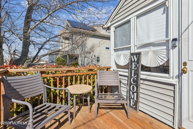 33 Willow Street, Port Monmouth, NJ 07758