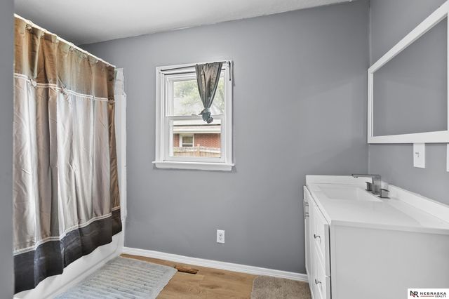 2513 S 10th Street, Lincoln, NE 68502