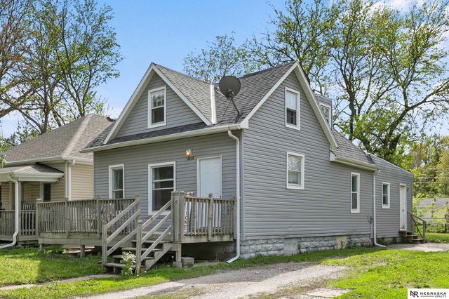 2513 S 10th Street, Lincoln, NE 68502