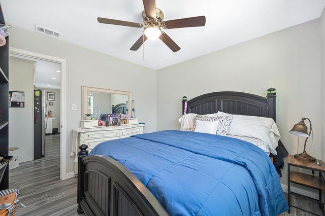 10425 Mills Tower Dr, Rancho Cordova, CA 95670