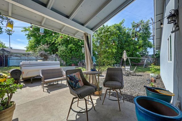 10425 Mills Tower Dr, Rancho Cordova, CA 95670