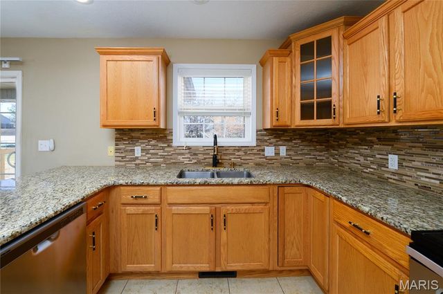 21042 Larson Road, Waynesville, MO 65583