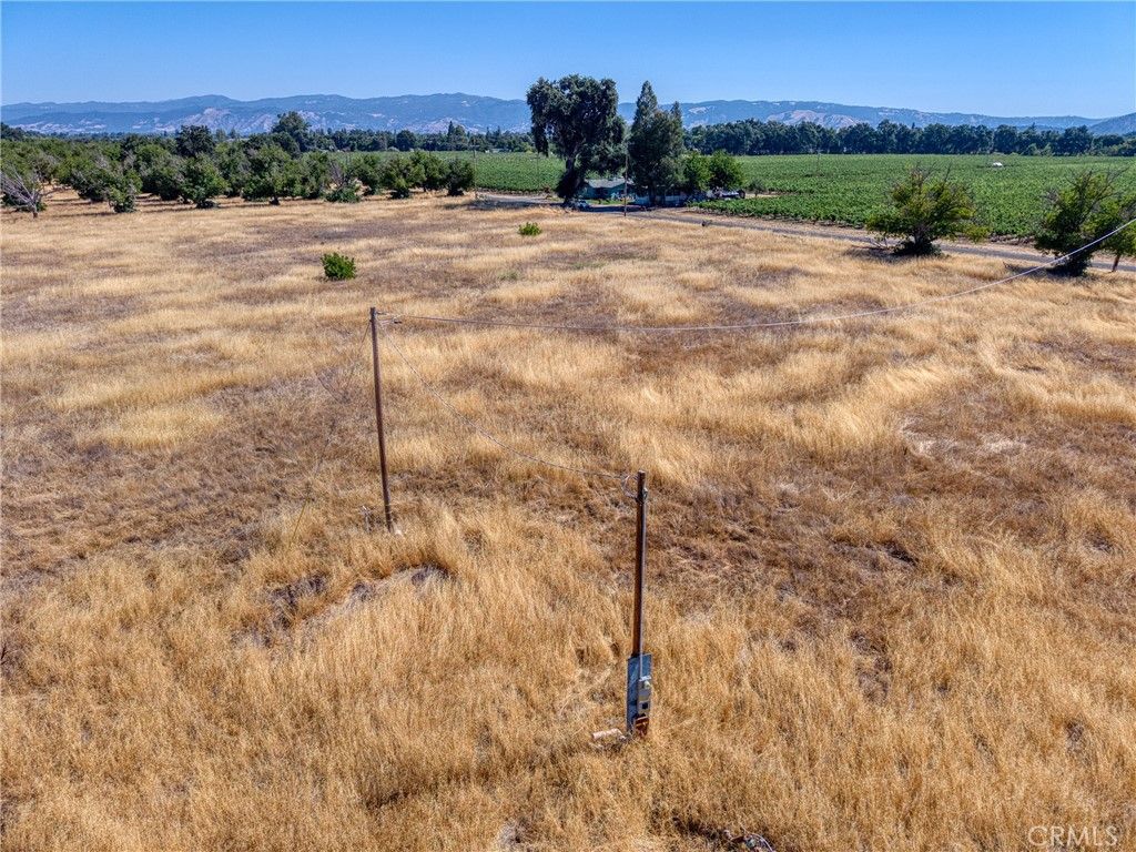 Image 12 of property listing at 4635 Davis Drive, Lakeport, CA 95453