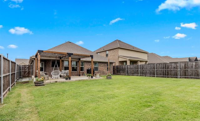 732 Jamestown Lane, Fate, TX 75189