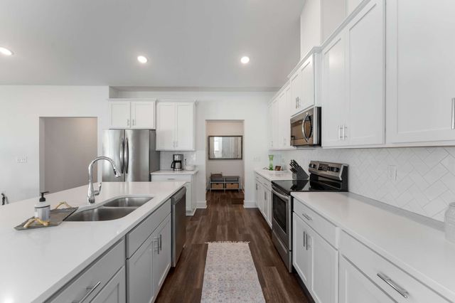 2311 Murano Dr, Murfreesboro, TN 37128