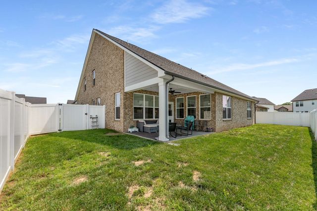 2311 Murano Dr, Murfreesboro, TN 37128