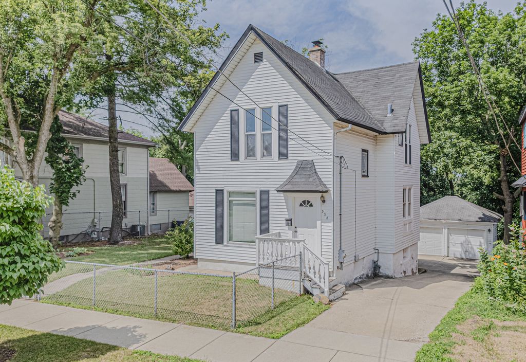 538 RAYMOND Street, Elgin, IL 60120