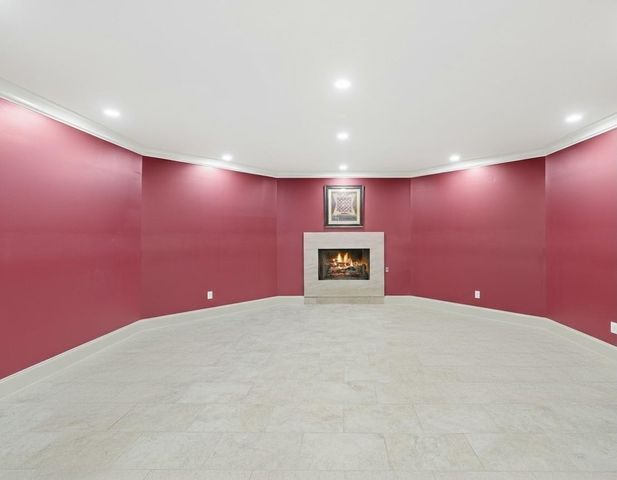 26 Crestwood Drive, Houston, TX 77007