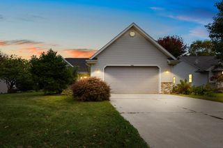 1416 Lee AVENUE, West Bend, WI 53090
