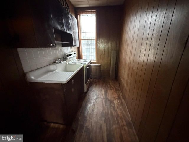 845 N 8TH ST, Reading, PA 19604