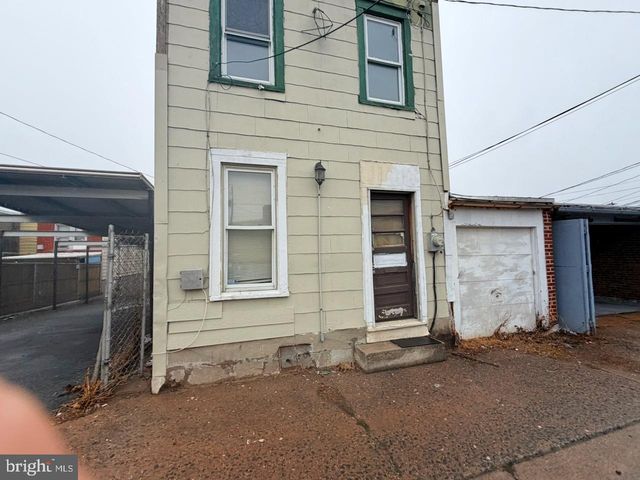 845 N 8TH ST, Reading, PA 19604