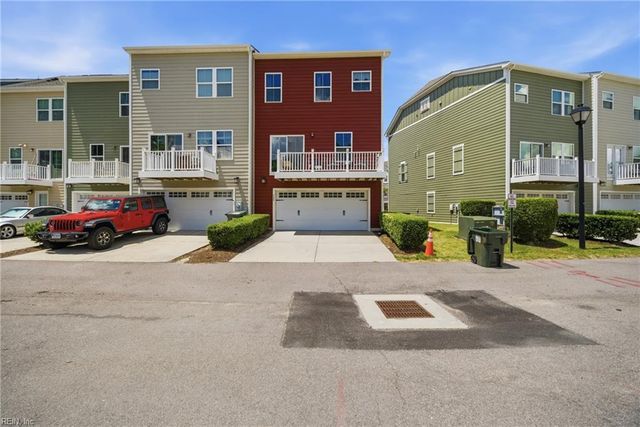 908 Avast WAY E, Chesapeake, VA 23323