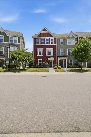 908 Avast WAY E, Chesapeake, VA 23323