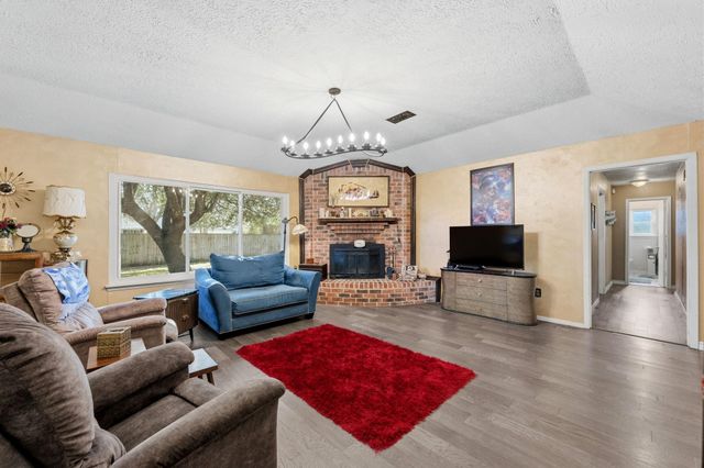 9806 Cassowary Drive, Conroe, TX 77385