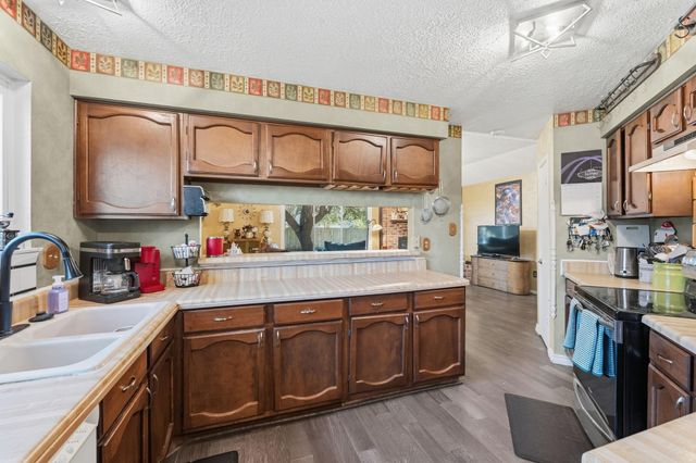 9806 Cassowary Drive, Conroe, TX 77385