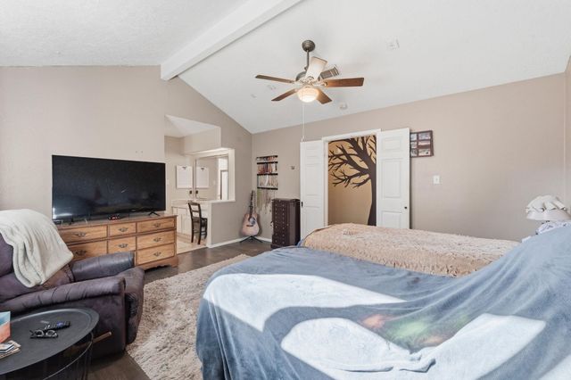 9806 Cassowary Drive, Conroe, TX 77385