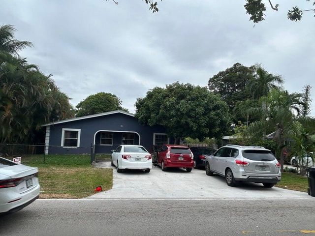 730 NW 19th Street B, Fort Lauderdale, FL 33311