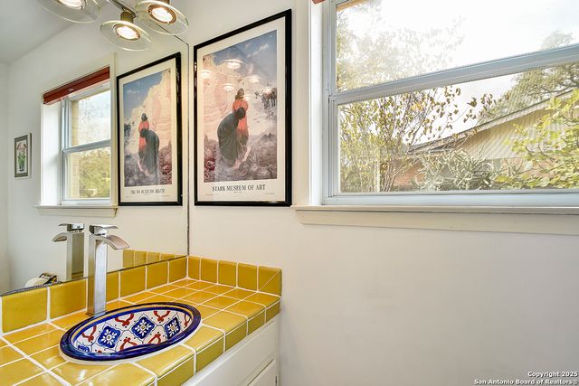 2702 Marlborough, San Antonio, TX 78230