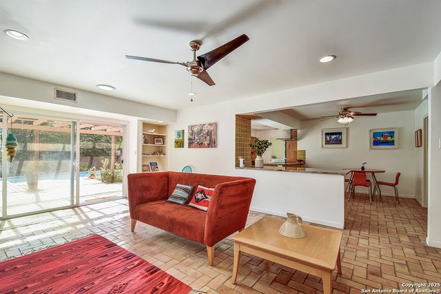 2702 Marlborough, San Antonio, TX 78230