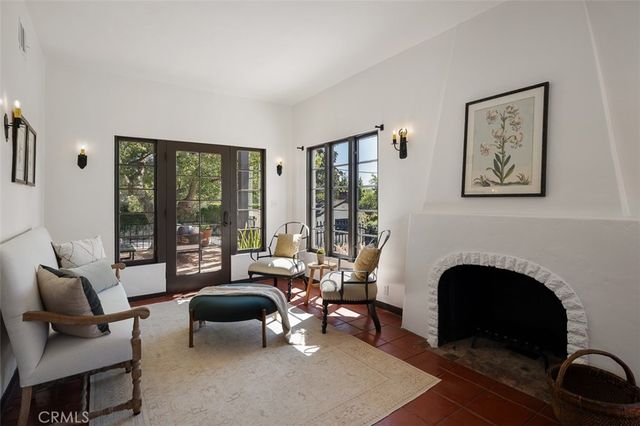 2098 Roosevelt, Altadena, CA 91001