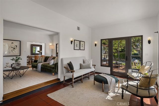 2098 Roosevelt, Altadena, CA 91001
