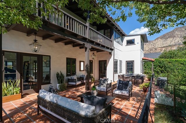 2098 Roosevelt, Altadena, CA 91001