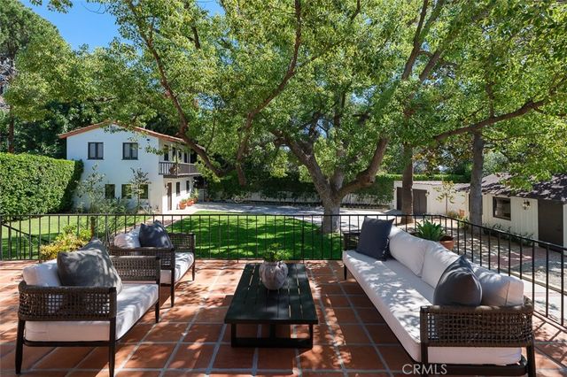 2098 Roosevelt, Altadena, CA 91001