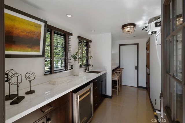 2098 Roosevelt, Altadena, CA 91001