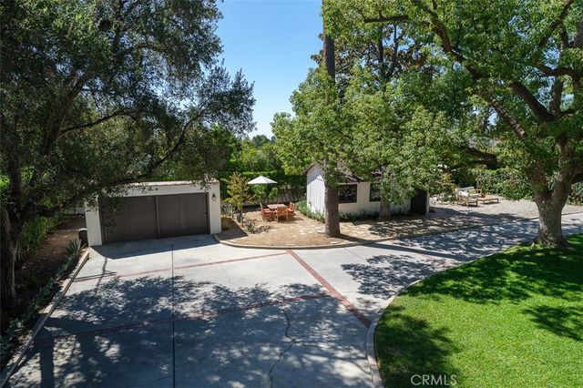 2098 Roosevelt, Altadena, CA 91001