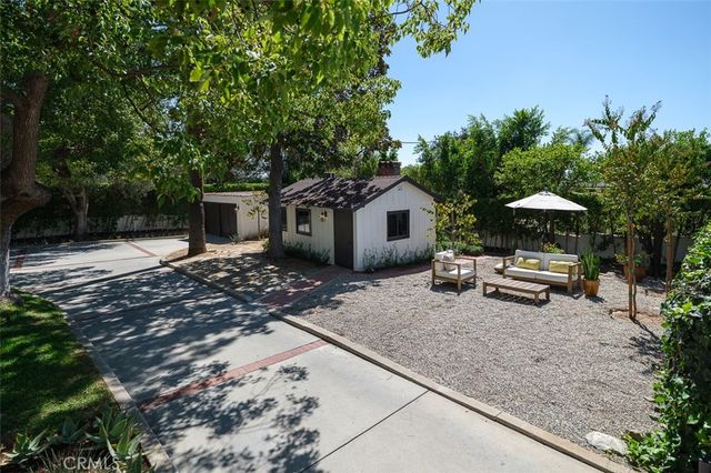 2098 Roosevelt, Altadena, CA 91001