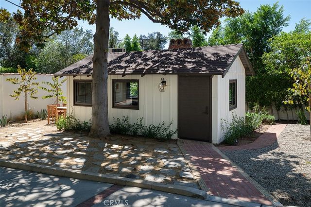 2098 Roosevelt, Altadena, CA 91001