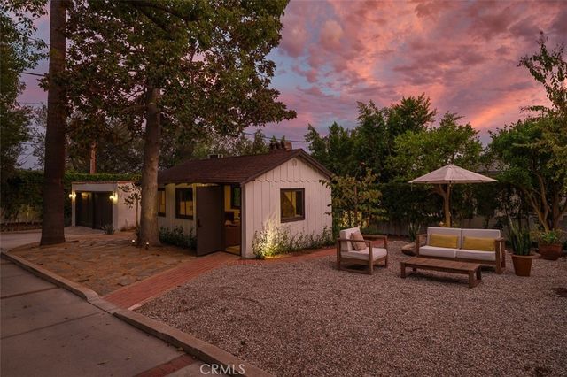 2098 Roosevelt, Altadena, CA 91001