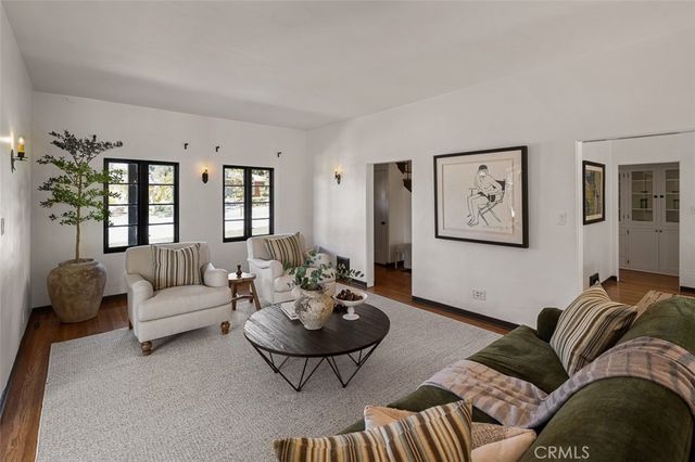 2098 Roosevelt, Altadena, CA 91001