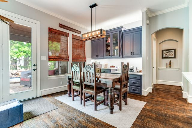 1912 Surrey Lane, Mckinney, TX 75072