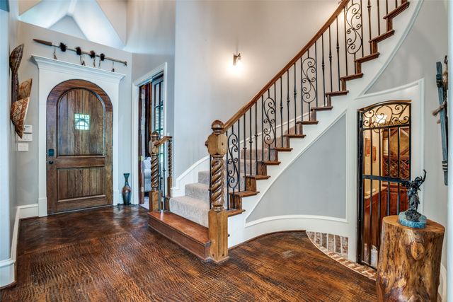 1912 Surrey Lane, Mckinney, TX 75072