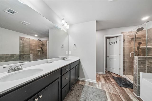 5052 Silver Fox, Oakwood, GA 30566