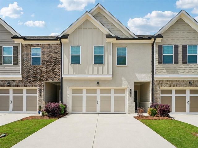 5052 Silver Fox, Oakwood, GA 30566