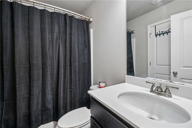 5052 Silver Fox, Oakwood, GA 30566