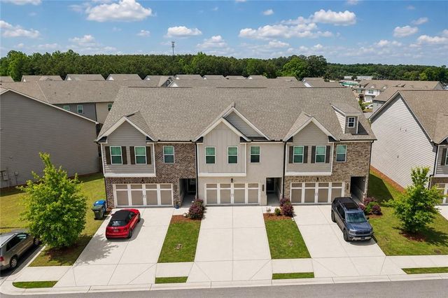 5052 Silver Fox, Oakwood, GA 30566