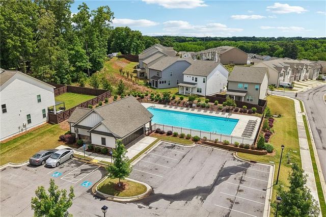 5052 Silver Fox, Oakwood, GA 30566