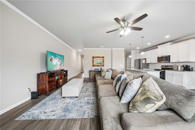 5052 Silver Fox, Oakwood, GA 30566
