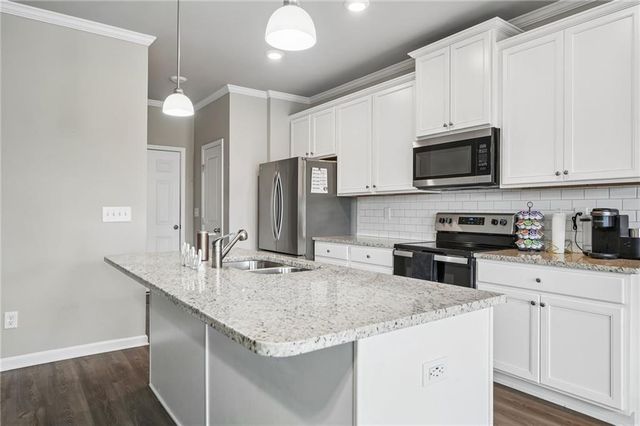 5052 Silver Fox, Oakwood, GA 30566