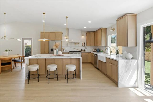 1824 Portofino, Oceanside, CA 92054