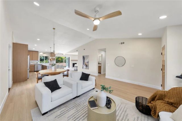 1824 Portofino, Oceanside, CA 92054