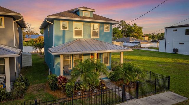 3023 W SPRUCE STREET, Tampa, FL 33607