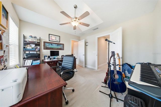 3023 W SPRUCE STREET, Tampa, FL 33607